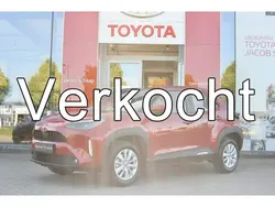 Rood Gebruikt 2024 Toyota Yaris Cross Active SUV | € 27.999 (Goede deal)