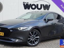 Grijs Gebruikt 2021 Mazda 3 Sportive Hatchback | € 22.995 (Eerlijke prijs)