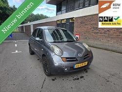 Grijs Gebruikt 2003 Nissan Micra Tekna Hatchback | € 999 (Super prijs)