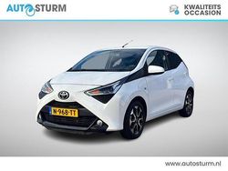 Wit Gebruikt 2022 Toyota Aygo Hatchback | € 15.940 (Goede deal)