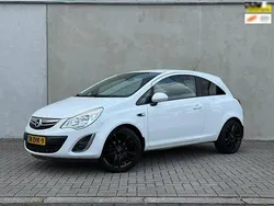 Wit Gebruikt 2012 Opel Corsa Edition Hatchback | € 3.950 (Eerlijke prijs)