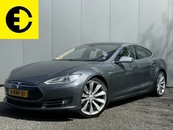 Grijs Gebruikt 2013 Tesla Model S Performance Sedan | € 17.950 (Eerlijke prijs)