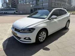 Wit Gebruikt 2019 VW Polo Hatchback | € 17.000 (Goede deal)