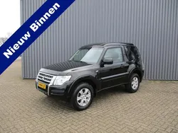 Zwart Gebruikt 2015 Mitsubishi Pajero SUV | € 24.500