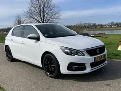Wit Gebruikt 2021 Peugeot 308 Hatchback | € 21.450 (Eerlijke prijs)