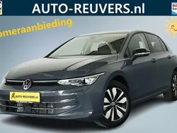 Grijs Gebruikt 2024 VW Golf VIII Goal Hatchback | € 28.900 (Eerlijke prijs)