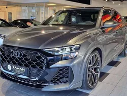 Grijs, metallic lak Gebruikt 2024 Audi RS Q8 Performance SUV | € 239.950 (Super prijs)