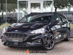Zwart Gebruikt 2020 Ford Focus ST-Line Stationwagen | € 15.895 (Eerlijke prijs)