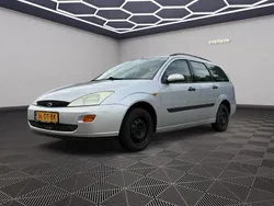 Grijs Gebruikt 1999 Ford Focus Trend Stationwagen | € 750 (Eerlijke prijs)