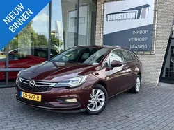 Rood Gebruikt 2018 Opel Astra Innovation Stationwagen | € 8.900 (Eerlijke prijs)