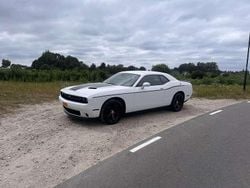 Wit Gebruikt 2016 Dodge Challenger SXT Coupé | € 34.900