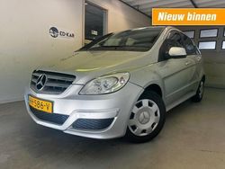 Grijs, metallic lak Gebruikt 2009 Mercedes B180 MPV | € 4.995 (Iets duurder)