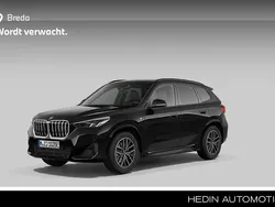 Zwart Gebruikt 2024 BMW X1 Sport Line SUV | € 54.880 (Eerlijke prijs)