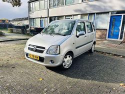 Grijs Gebruikt 2006 Opel Agila Hatchback | € 1.800 (Iets duurder)