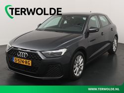 Grijs Gebruikt 2023 Audi A1 Sportback Proline Hatchback | € 22.945 (Eerlijke prijs)