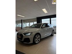Wit Gebruikt 2022 Audi A1 Sportback Hatchback | € 25.250 (Eerlijke prijs)