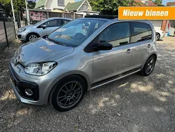 Grijs Gebruikt 2017 VW up! Beats Hatchback | € 11.045