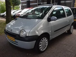 Zilver Gebruikt 2006 Renault Twingo Expression Hatchback | € 1.250 (Eerlijke prijs)