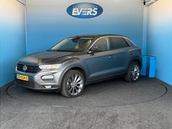 Grijs Gebruikt 2018 VW T-Roc Sport SUV | € 20.450 (Eerlijke prijs)