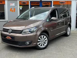 Bruin Gebruikt 2012 VW Touran Highline MPV | € 13.950 (Duur)