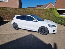 Wit Gebruikt 2019 Ford Focus Vignale Hatchback | € 18.250 (Eerlijke prijs)