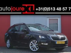 Zwart Gebruikt 2018 Skoda Octavia Ambition Stationwagen | € 8.999 (Iets duurder)