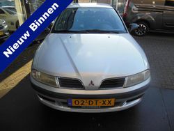Grijs Gebruikt 2000 Mitsubishi Carisma Hatchback | € 3.150