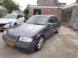 Zwart Gebruikt 1996 Mercedes C180 Sedan | € 2.950