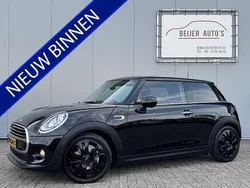 Zwart Gebruikt 2018 Mini Cooper Business Hatchback | € 13.695 (Goede deal)