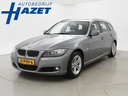 Grijs, metallic lak Gebruikt 2011 BMW 318 Luxury Line Stationwagen | € 8.450 (Duur)
