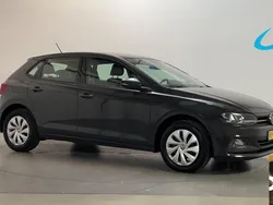 Grijs Gebruikt 2021 VW Polo Comfortline Hatchback | € 14.750 (Goede deal)