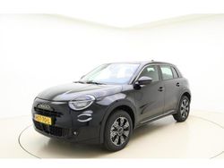 Zwart Nieuw 2025 Fiat 600 SUV | € 29.645 (Goede deal)