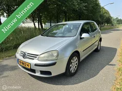Grijs Gebruikt 2004 VW Golf IV Trendline Hatchback | € 1.399 (Eerlijke prijs)