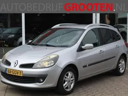 Grijs, metallic lak Gebruikt 2008 Renault Clio GrandTour Dynamique Stationwagen | € 1.999 (Goede deal)