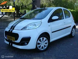 Wit Gebruikt 2013 Peugeot 107 Active Hatchback | € 4.749 (Eerlijke prijs)
