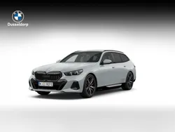 M brooklyn grau (licht grijs metallic) Gebruikt 2025 BMW 530e Comfort Edition Stationwagen | € 86.968