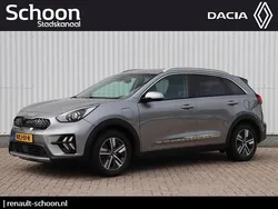 Grijs Gebruikt 2022 Kia Niro SUV | € 23.500 (Goede deal)