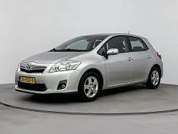 Grijs metallic Gebruikt 2011 Toyota Auris Hatchback | € 10.945