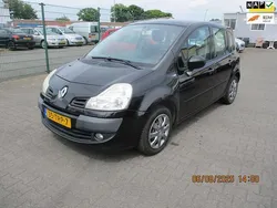 Zwart Gebruikt 2012 Renault Grand Modus Night&Day MPV | € 2.249 (Goede deal)
