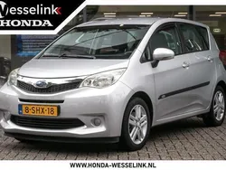 Grijs Gebruikt 2013 Subaru Trezia MPV | € 7.950