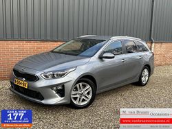 Grijs Gebruikt 2020 Kia Ceed Hatchback | € 12.995 (Eerlijke prijs)