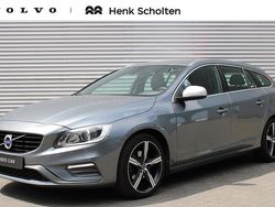 Grijs Gebruikt 2017 Volvo V60 R-Design Stationwagen | € 21.750 (Duur)