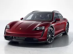 Kersenrood metallic Gebruikt 2023 Porsche Taycan 4S Cross Turismo Sedan | € 92.900 (Eerlijke prijs)
