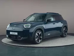 Blauw, metallic lak Nieuw 2024 Mini Aceman Classic SUV | € 36.400 (Eerlijke prijs)