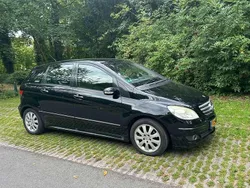 Zwart Gebruikt 2005 Mercedes B200 MPV | € 1.500