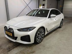 Wit (metallic) Gebruikt 2022 BMW i4 M Sport Sedan | € 31.850