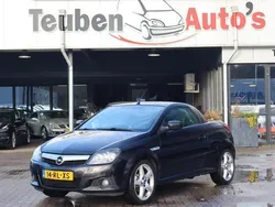 Zwart Gebruikt 2005 Opel Tigra Cosmo Stationwagen | € 1.385