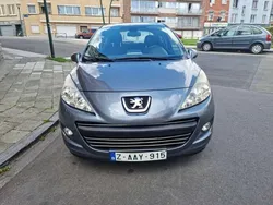 Grijs Gebruikt 2010 Peugeot 207 Sedan | € 4.200 (Goede deal)