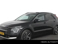 Zwart Gebruikt 2022 Kia Niro SUV | € 27.999 (Goede deal)