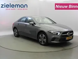 Grijs Gebruikt 2020 Mercedes E250 Business Sedan | € 23.845 (Super prijs)